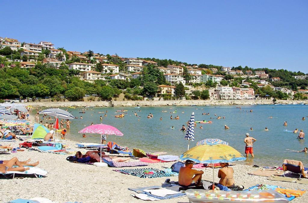 Apartments Slavica Rabac Eksteriør bilde