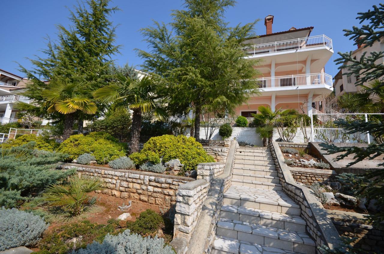 Apartments Slavica Rabac Eksteriør bilde