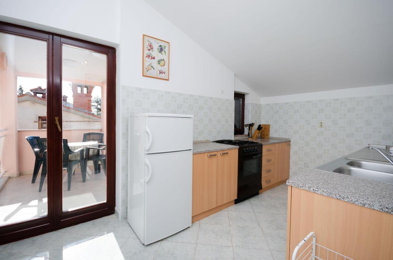 Apartments Slavica Rabac Eksteriør bilde
