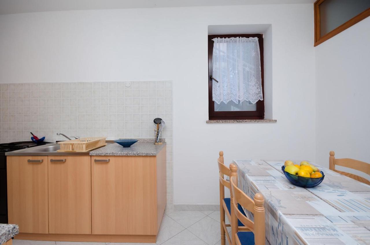Apartments Slavica Rabac Eksteriør bilde