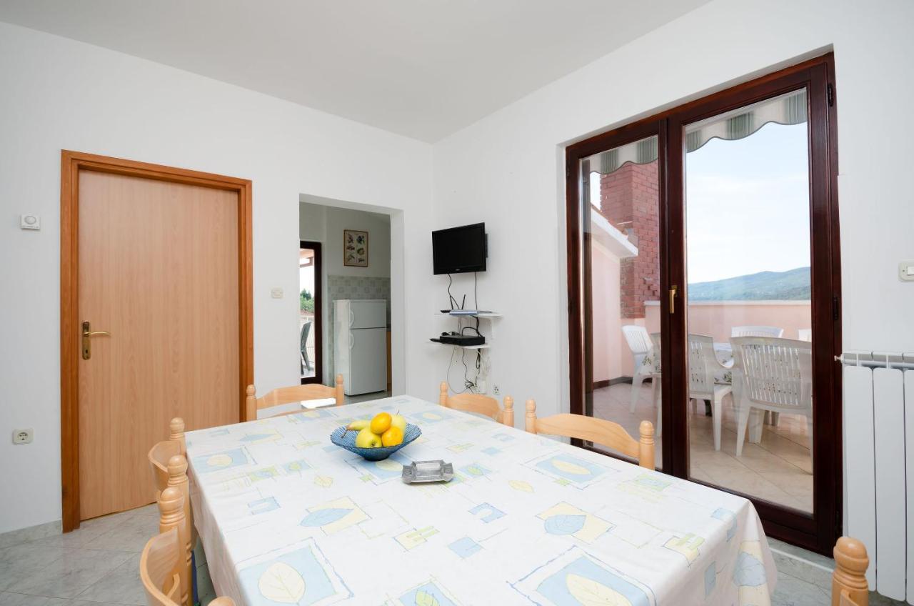 Apartments Slavica Rabac Eksteriør bilde